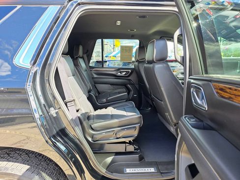 Used 2024 Chevrolet Tahoe Premier AWD/4WD image 35