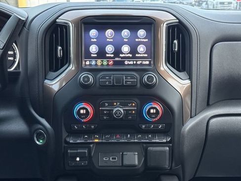 Used 2022 Chevrolet Silverado 1500 High Country image 17