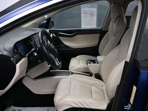 Used 2017 Tesla Model X 100D AWD/4WD image 17