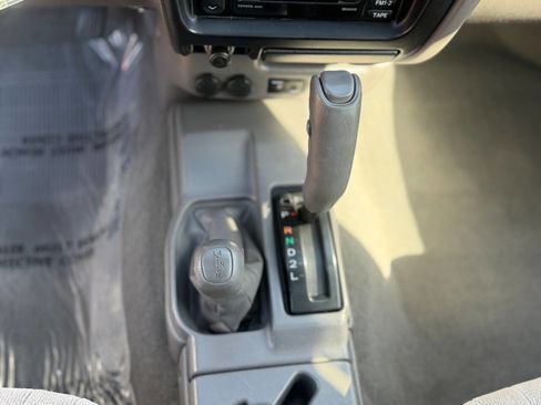 Used 2003 Toyota Tacoma 4x4 Xtracab V6 image 25