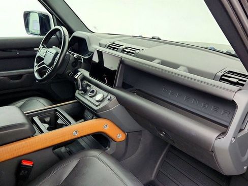 Used 2023 Land Rover Defender 110 X image 26