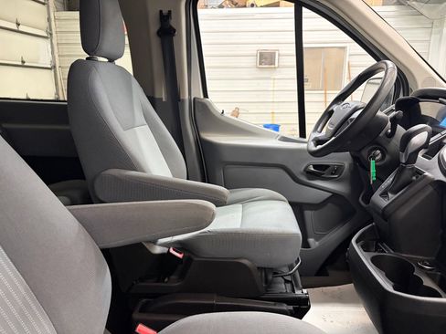 Used 2015 Ford Transit 150 XLT RWD image 25