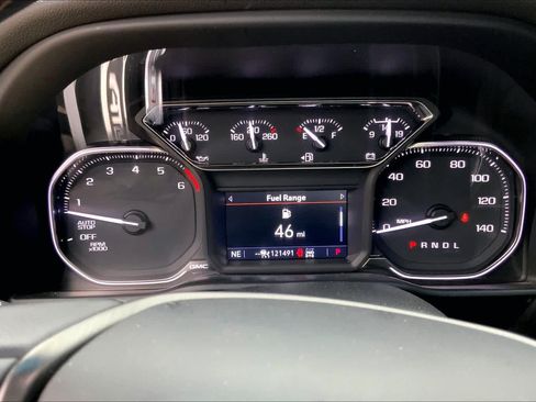 Used 2021 GMC Sierra 1500 AT4 w/ AT4 Premium Package AWD/4WD image 49