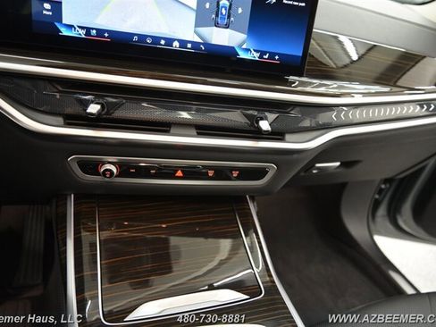 Used 2025 BMW X7 xDrive40i image 36