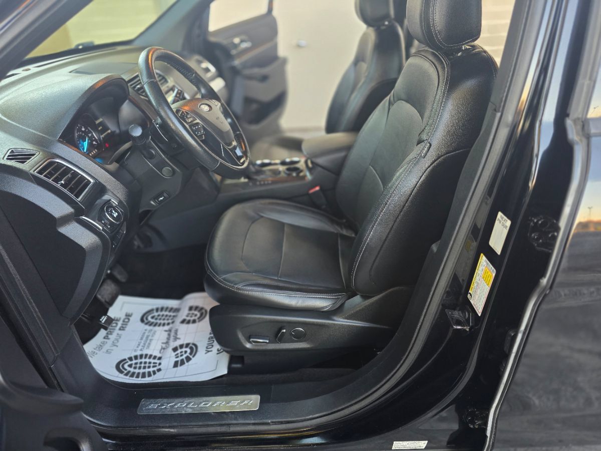 Used 2017 Ford Explorer Limited FWD image 14