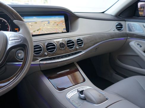 Used 2014 Mercedes-Benz S 550 Sedan image 27