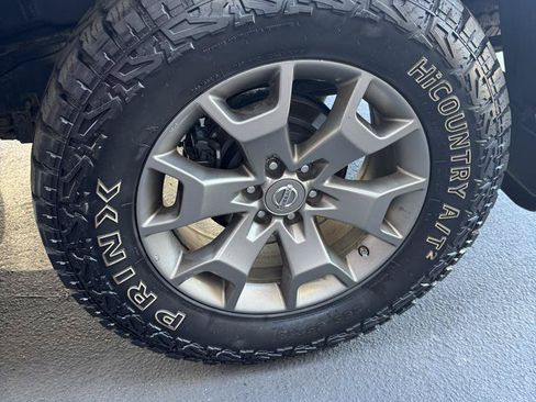 Used 2014 Nissan Frontier SL w/ SL Moonroof Package AWD/4WD image 20