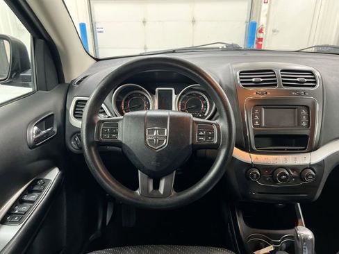 Used 2012 Dodge Journey SXT image 11