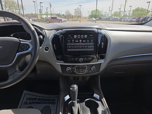 Used 2018 Chevrolet Traverse LT w/ LPO, Floor Liner Package AWD/4WD image 17