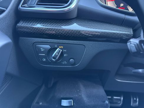 Used 2023 Audi SQ5 Premium Plus w/ Premium Plus Package image 40