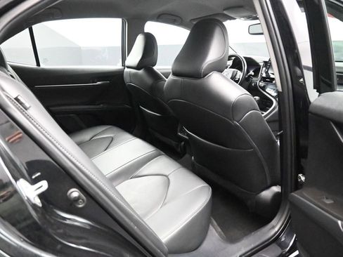 Used 2023 Toyota Camry XSE image 23
