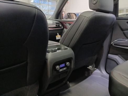 New 2026 Chevrolet Traverse Z71 w/ Driver Confidence Package image 30