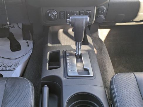 Used 2017 Nissan Frontier PRO-4X w/ Pro-4x Luxury Package image 16