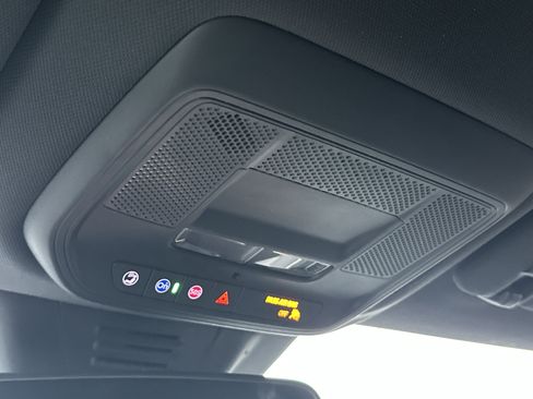 New 2026 Chevrolet Equinox EV RS image 21