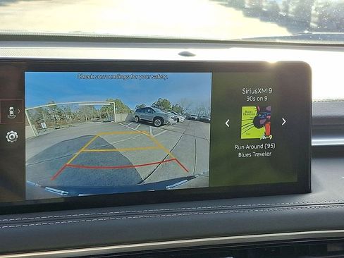 Used 2025 Genesis G70 2.5T image 15