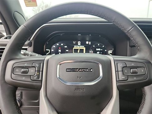 Certified 2023 GMC Yukon XL Denali image 20