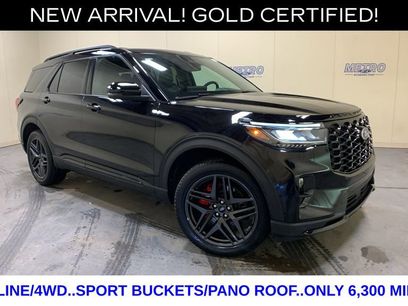 Used 2025 Ford Explorer ST-Line w/ Premium Package