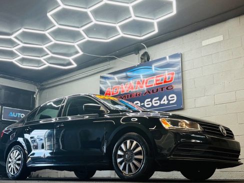 Used 2012 Volkswagen Jetta SE image 1