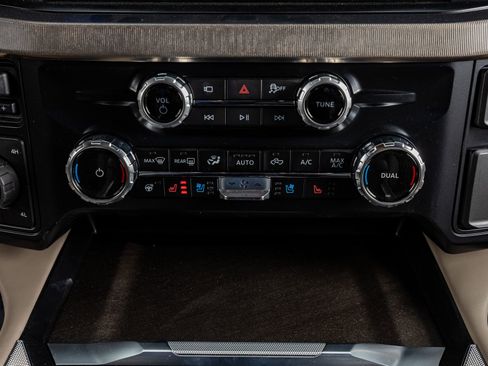 Used 2026 Ford F450 Platinum w/ Platinum Plus Package image 27