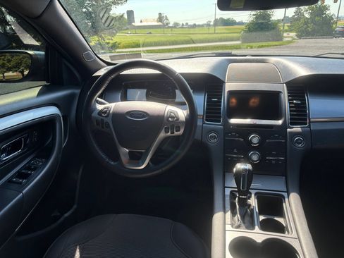 Used 2018 Ford Taurus SEL w/ Equipment Group 201A FWD image 17
