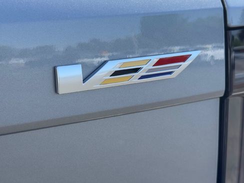 New 2026 Cadillac Optiq V AWD/4WD image 9