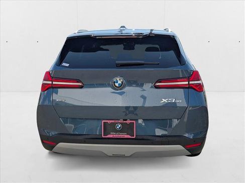 Used 2025 BMW X3 xDrive30i w/ Premium Package image 7