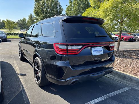 Used 2022 Dodge Durango SRT w/ Premium Interior Group AWD/4WD image 7