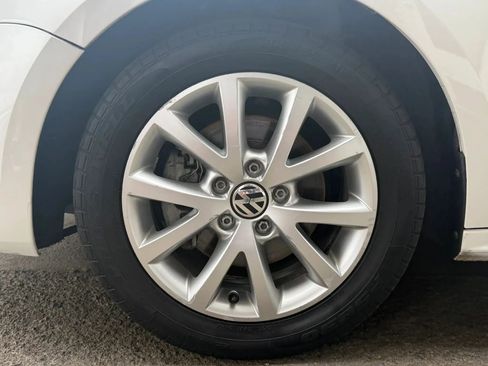Used 2013 Volkswagen Jetta SE FWD image 9
