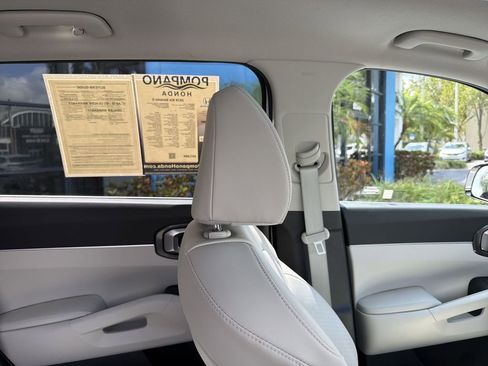Used 2026 Kia Sorento S w/ S Panoramic Sunroof Package FWD image 16