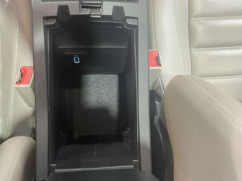 Used 2018 Ford Escape Titanium w/ Ford Safe & Smart Package AWD/4WD image 36