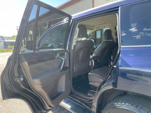 Used 2018 Lexus GX 460 Premium AWD/4WD image 10