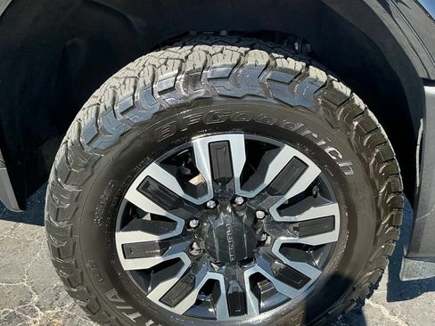 Used 2024 GMC Sierra 2500 Denali Ultimate AWD/4WD image 34