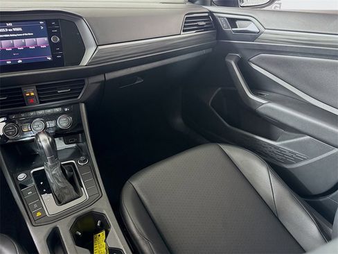 Used 2019 Volkswagen Jetta SEL image 23