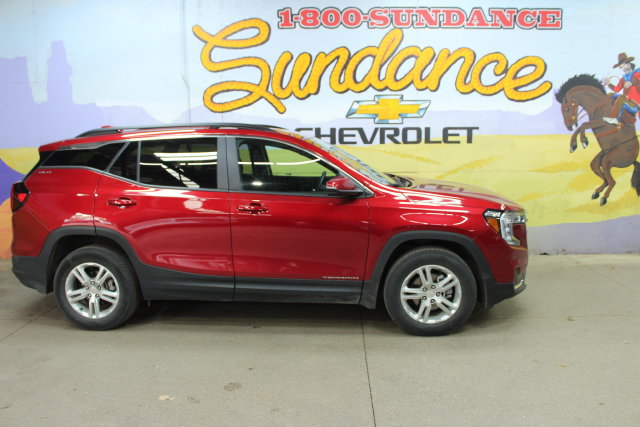 Used 2024 GMC Terrain SLE w/ Driver Convenience Package AWD/4WD image 1