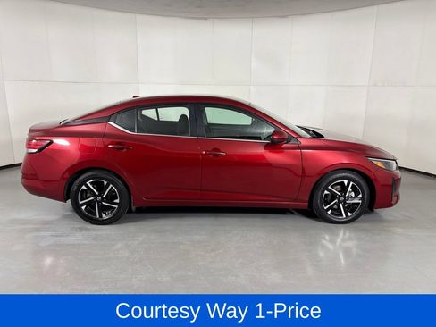 Used 2024 Nissan Sentra SV FWD image 12