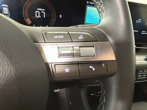 Certified 2025 Hyundai Kona SEL FWD image 16
