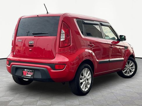 Used 2013 Kia Soul + w/ Audio Pkg FWD image 6