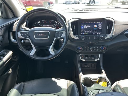 Used 2022 GMC Terrain SLT FWD image 17