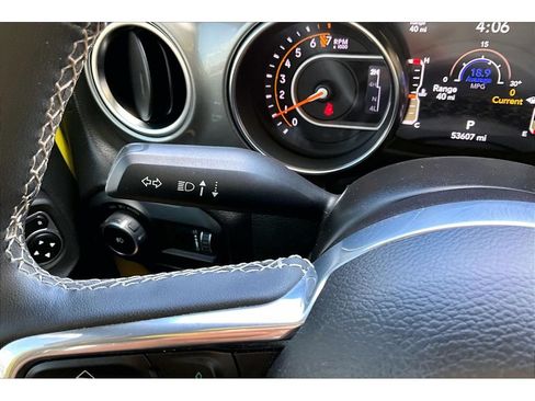 Used 2023 Jeep Wrangler Unlimited Sahara AWD/4WD image 20