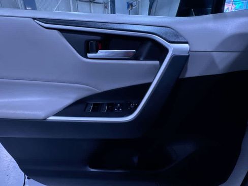 Used 2024 Toyota RAV4 XLE image 30