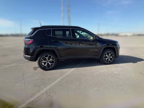 New 2026 Jeep Compass Limited image 13