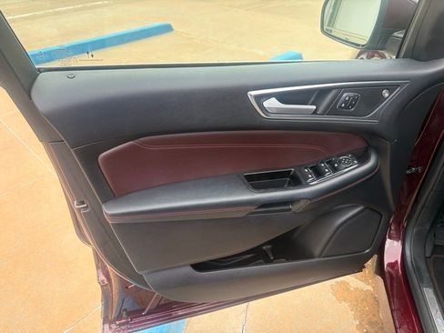 Used 2020 Ford Edge Titanium w/ Equipment Group 301A AWD/4WD image 15