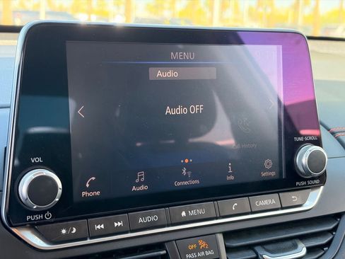 Used 2020 Nissan Altima 2.5 SR FWD image 22