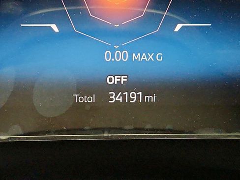 Used 2023 BMW 740i w/ Parking Assistance Package image 15