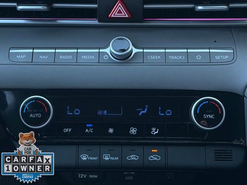 Used 2024 Hyundai Elantra SEL image 16