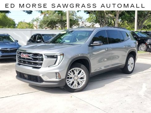 Used 2024 GMC Acadia Elevation FWD image 1