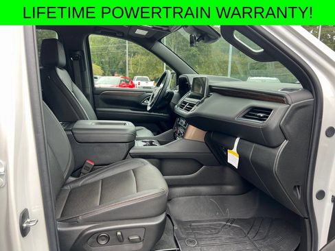 Used 2024 Chevrolet Tahoe High Country w/ Premium Package AWD/4WD image 20