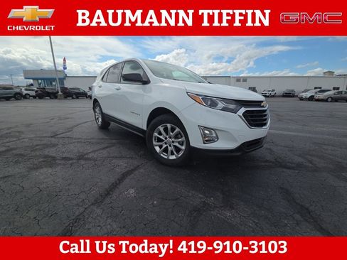 Used 2019 Chevrolet Equinox LS w/ LS Convenience Package image 1