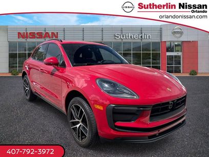Used 2024 Porsche Macan T w/ Premium Plus Package