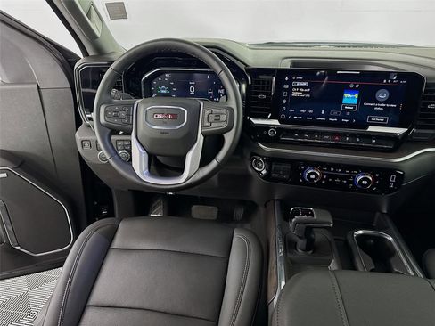 Certified 2025 GMC Sierra 1500 SLT w/ SLT Premium Plus Package AWD/4WD image 25